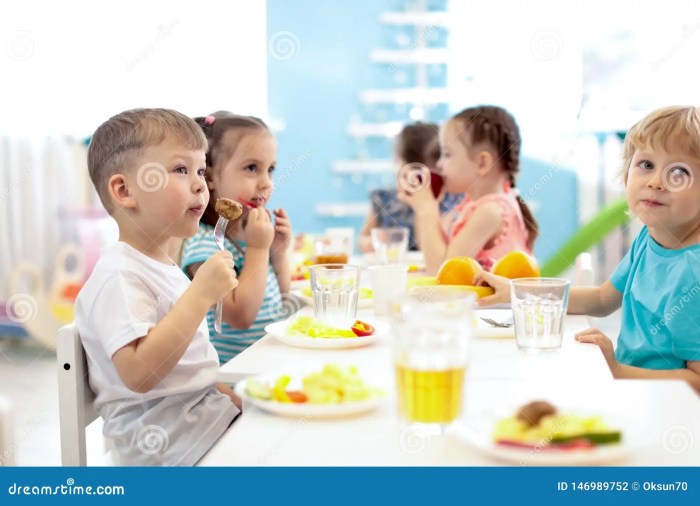 Gesunde ernährung für kinder in schule und kita