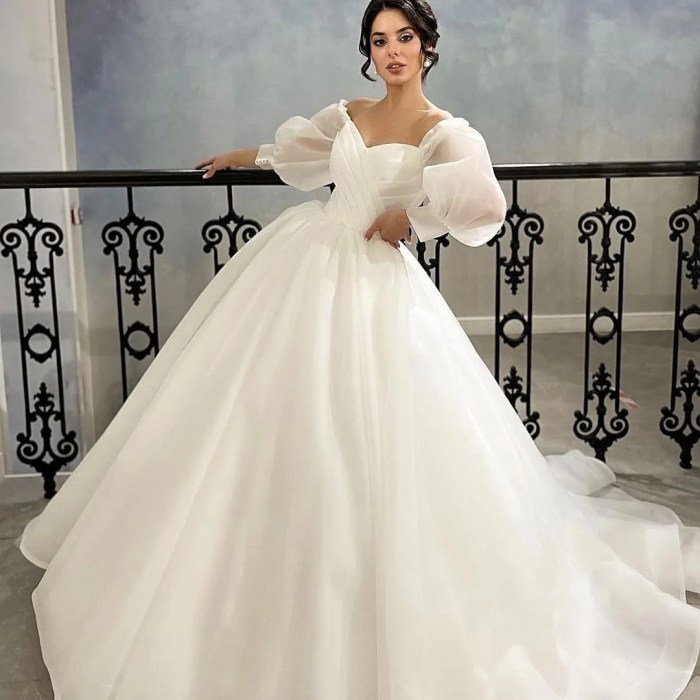 Bell sleeve wedding dress